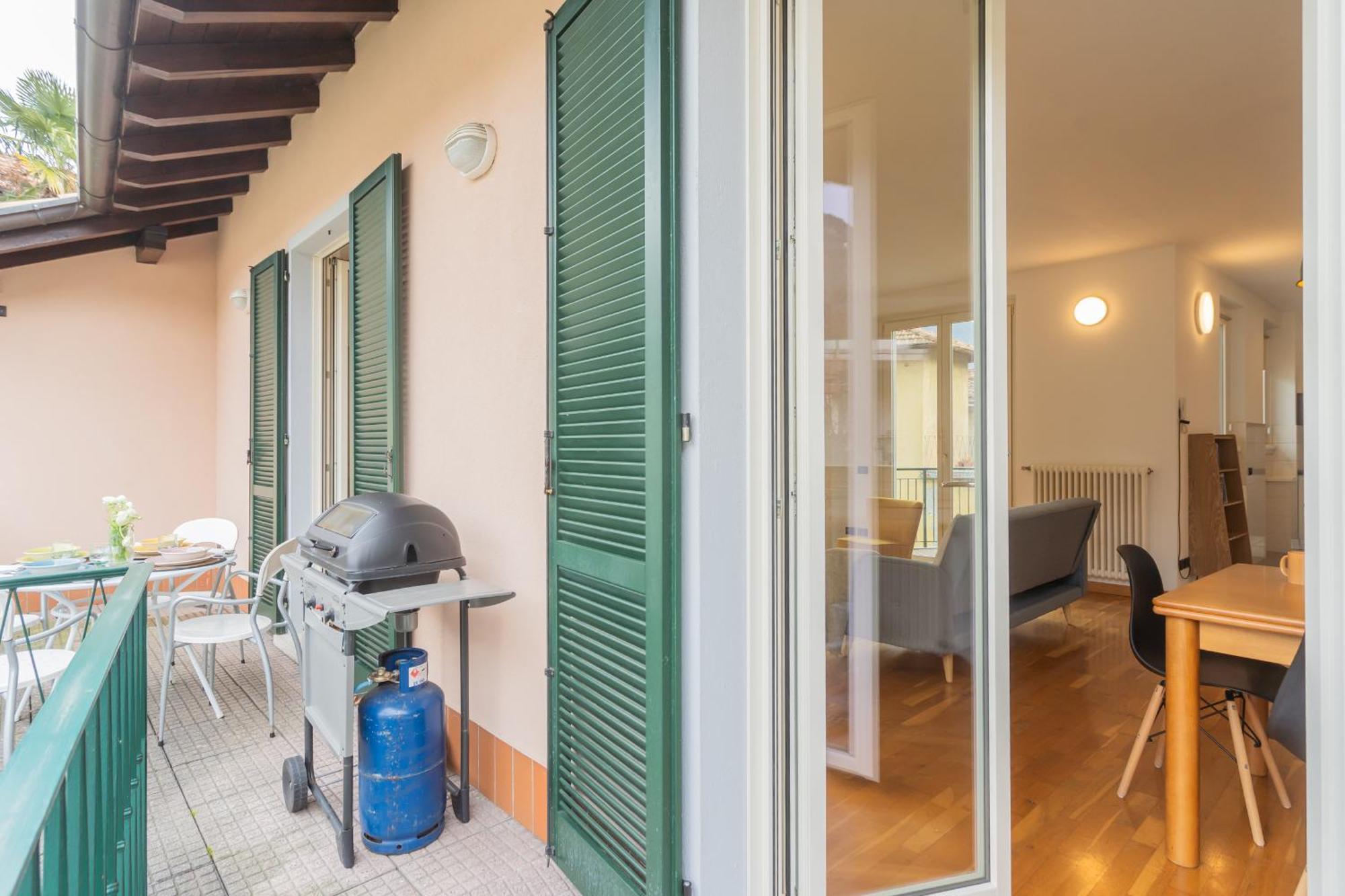 Ponente Balcony & Garden By Rent All Como Gravedona Exterior foto